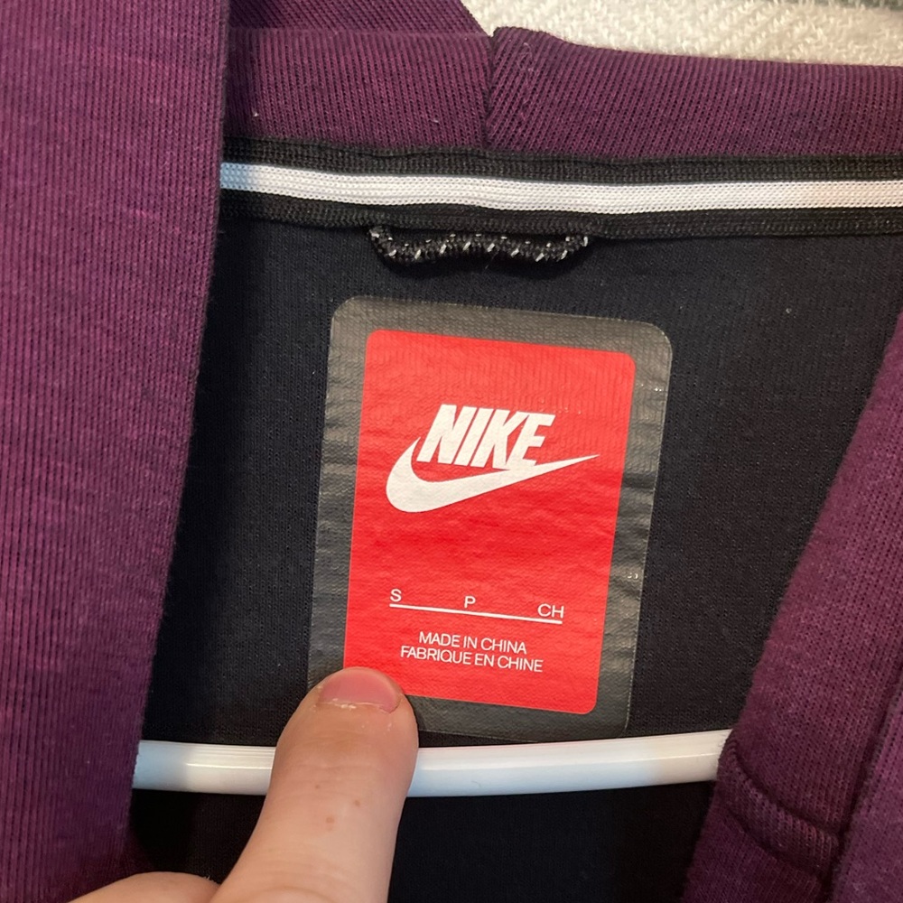 Nike Burgundy Side Zip Vest/Hoodie Size S - Picture 2 of 4